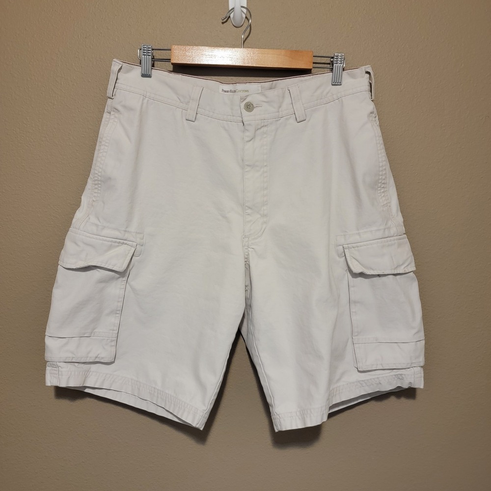 Perry Ellis Mens light weight cotton cargo shorts 34x11